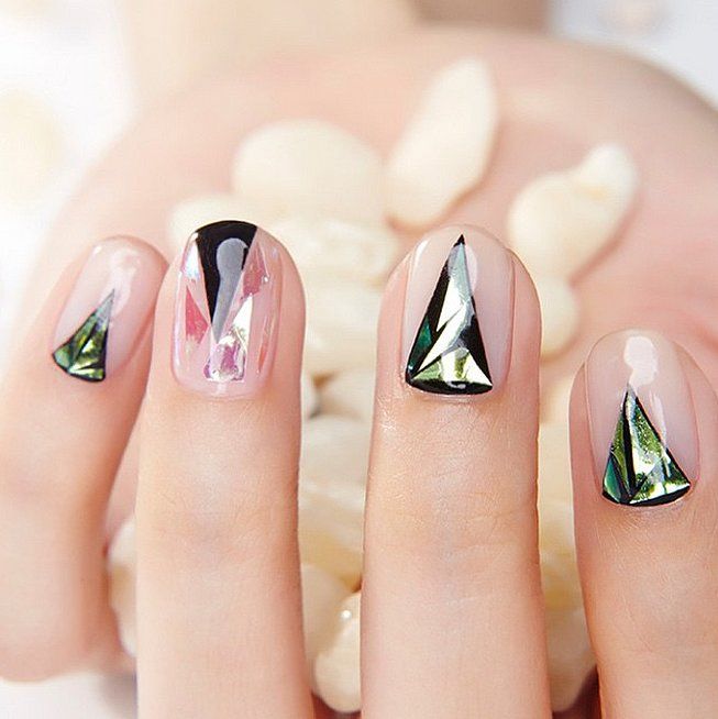 La dernière tendance nail art : les glass nails | So Busy Girls