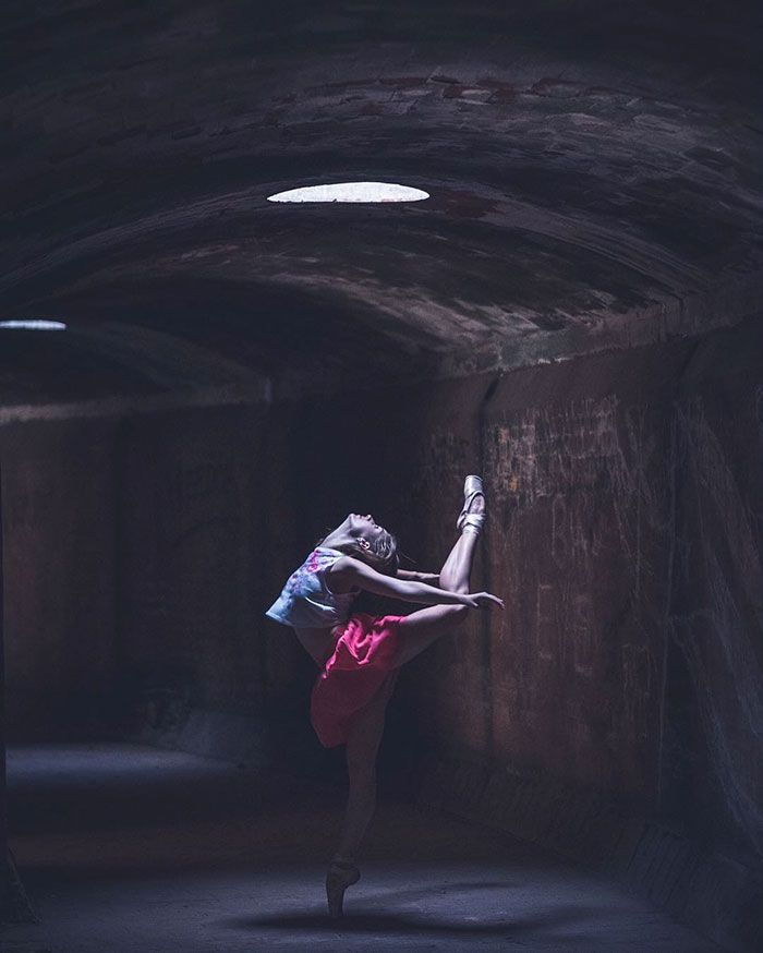 Des danseurs de ballet dansent dans les rues de Cuba | So Busy Girls