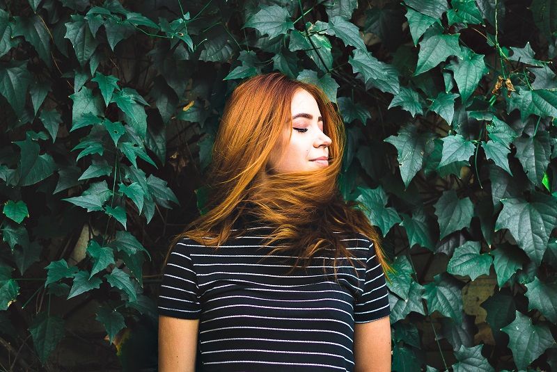 Peachy Make-up : comment adopter cette tendance maquillage de 2022 ? | So Busy Girls