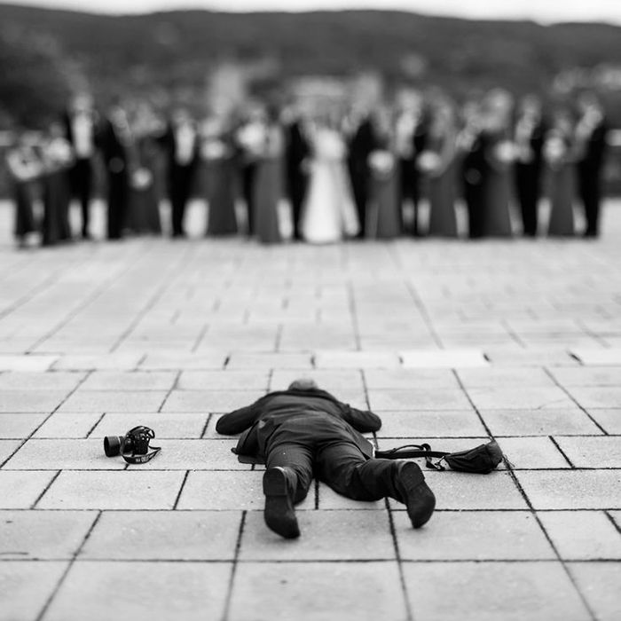 18 photos qui prouvent que les photographes de mariage sont prêts à tout pour prendre une belle photo | So Busy Girls