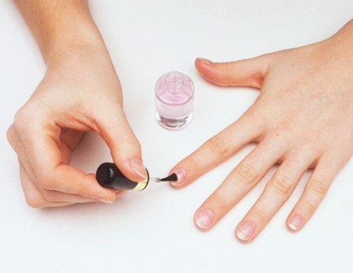 TOUJOURS APPLIQUER UNE BASE AVANT LA COULEUR | So Busy Girls