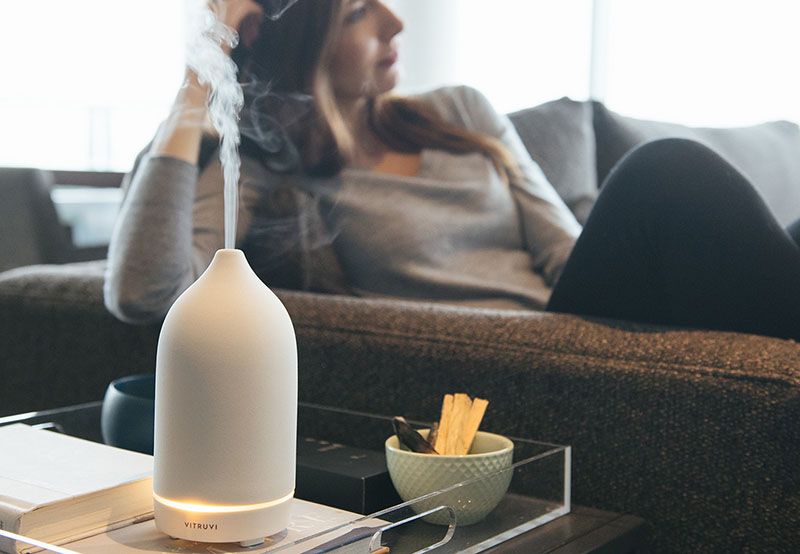 Pourquoi utiliser un diffuseur d'huiles essentielles m'a permis de me détendre et d'apaiser mes angoisses | So Busy Girls