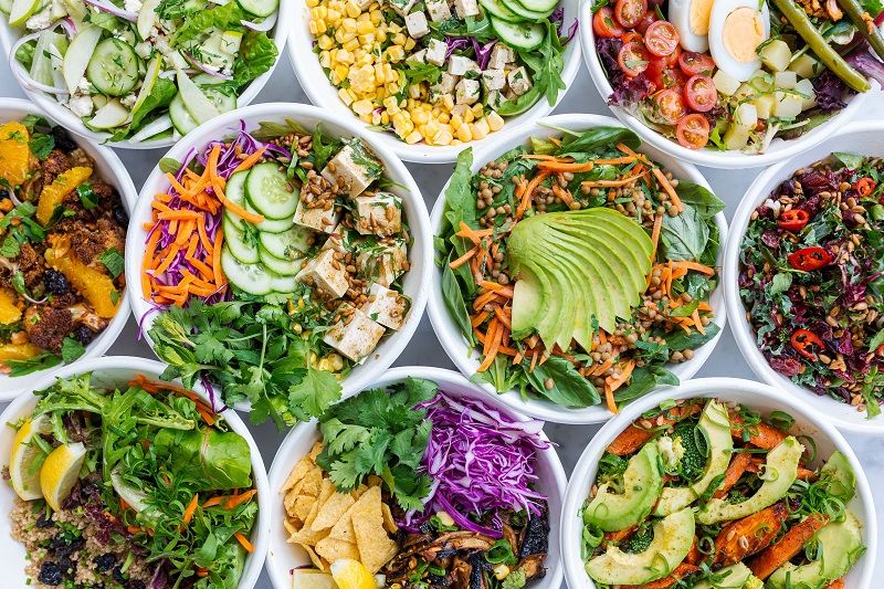 20 recettes de salades composées rapides à préparer pour faire le plein de fraîcheur | So Busy Girls