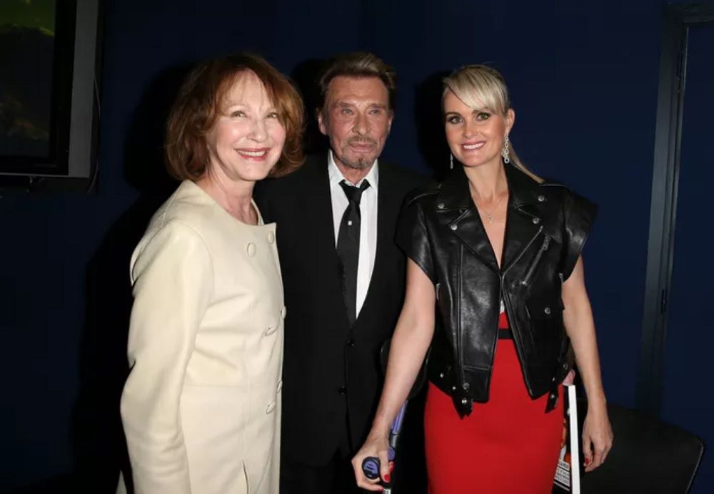 Cette phrase de Nathalie Baye sur Laeticia Hallyday qui en disait beaucoup plus qu’elle n’y paraissait | So Busy Girls