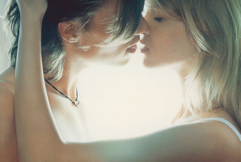 Voici l'heure la plus populaire pour faire l'amour (vivement le weekend !) | So Busy Girls