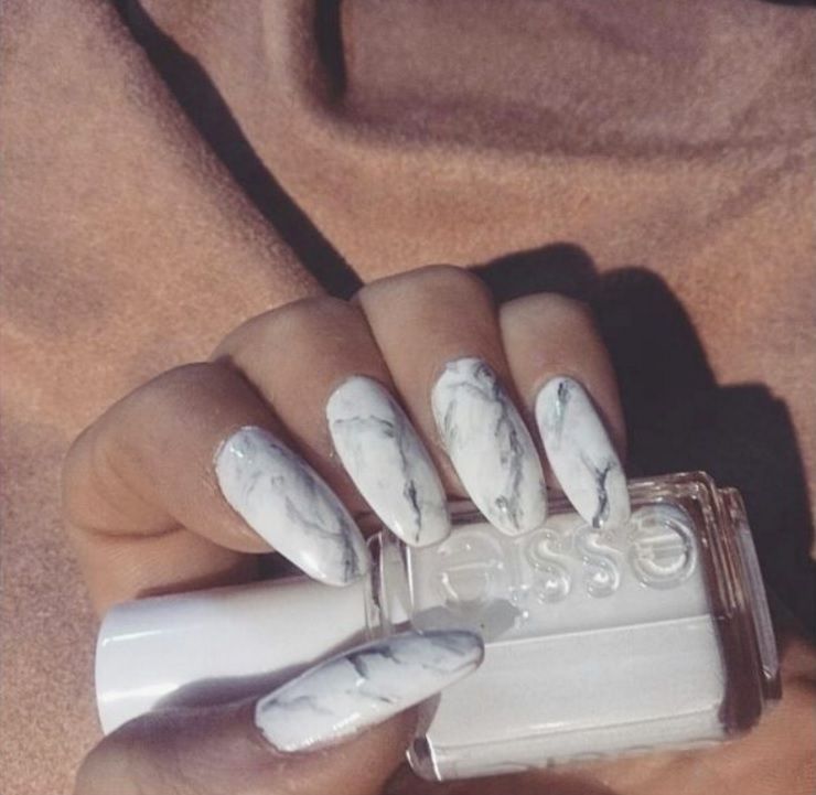 La dernière tendance nail art : les ongles marbrés | So Busy Girls