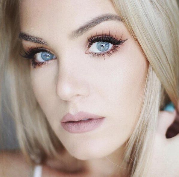 Eyeliner et jolie virgule pour un regard sublime | So Busy Girls