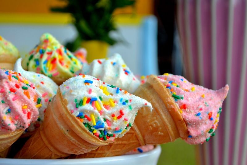 Voilà pourquoi vous avez parfois mal à la tête quand vous mangez une glace | So Busy Girls