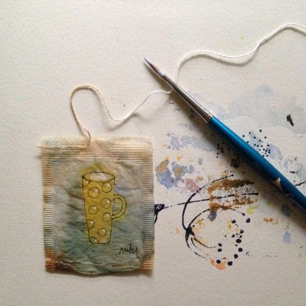 Elle dessine sur des sachets de thé usagés et le résultat est magnifique | So Busy Girls