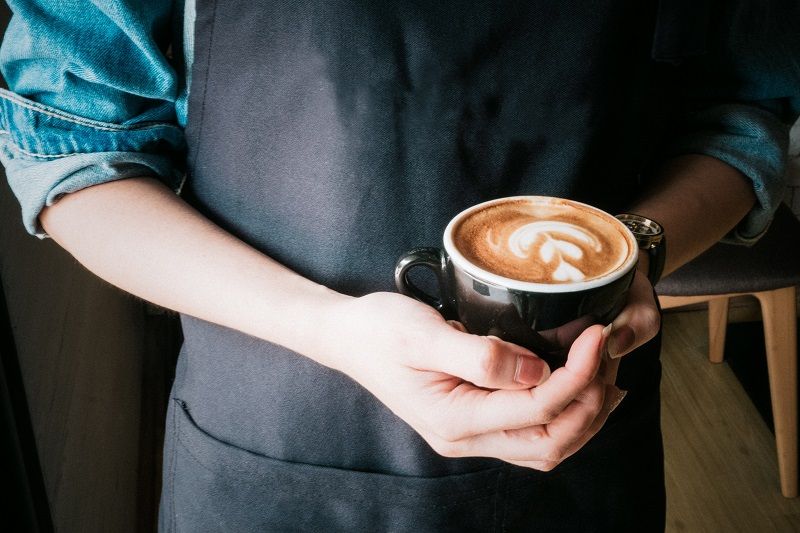 Ajouter du sel dans son café : pourquoi vous allez peut-être adorer cette nouvelle tendance surprenante | So Busy Girls