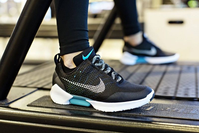 Nike lance ses nouvelles baskets autolaçantes qu'on peut contrôler depuis son smartphone | So Busy Girls
