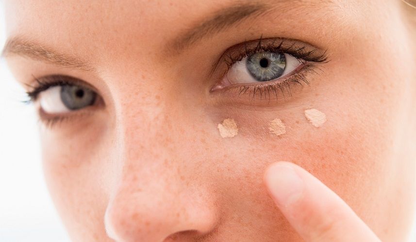 Anti-cernes : comment bien l'appliquer ? | So Busy Girls