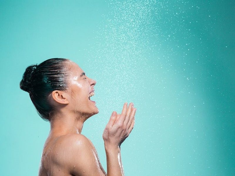 J'ai pris une douche froide tous les jours pendant une semaine, et voilà tout ce que ça a changé | So Busy Girls