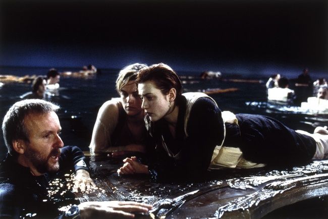 10 photos inédites qui permettent de voir le film Titanic sous un nouvel angle | So Busy Girls