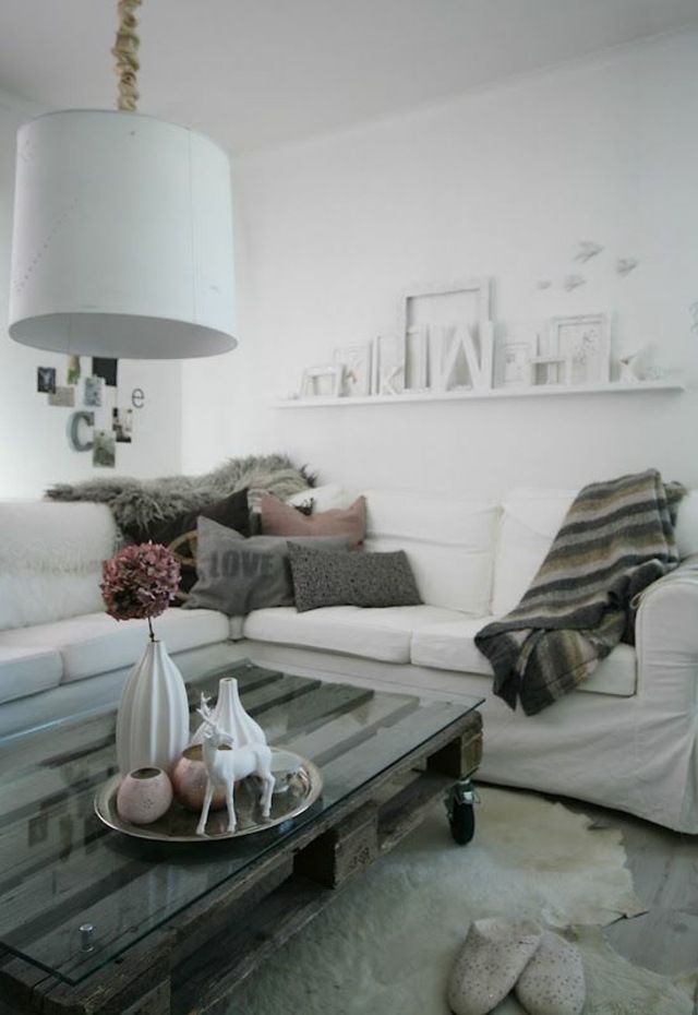 Une magnifique table basse en palettes en bois | So Busy Girls