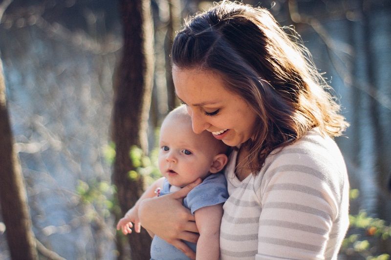 D'après cette étude, si vous voulez que vos enfants soient heureux, vous devriez continuer à travailler ! | So Busy Girls