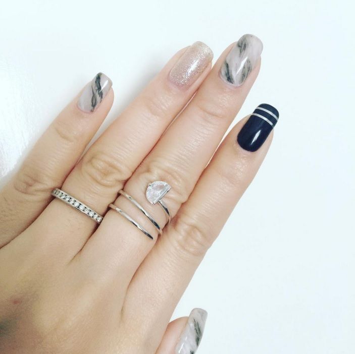 La dernière tendance nail art : les ongles marbrés | So Busy Girls