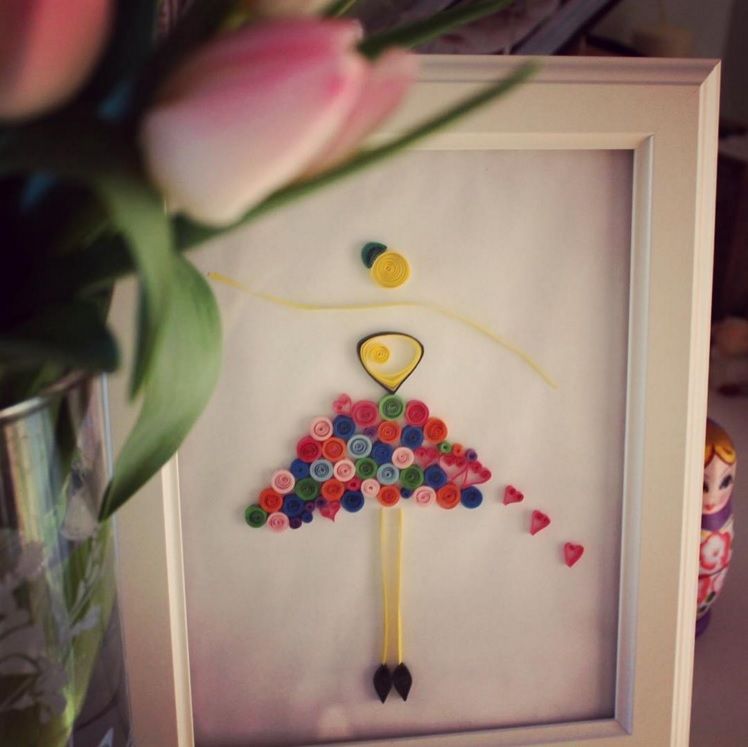 Idée déco simple et pas chère : des tableaux colorés à l'aquarelle et avec des feuilles de papier enroulées | So Busy Girls