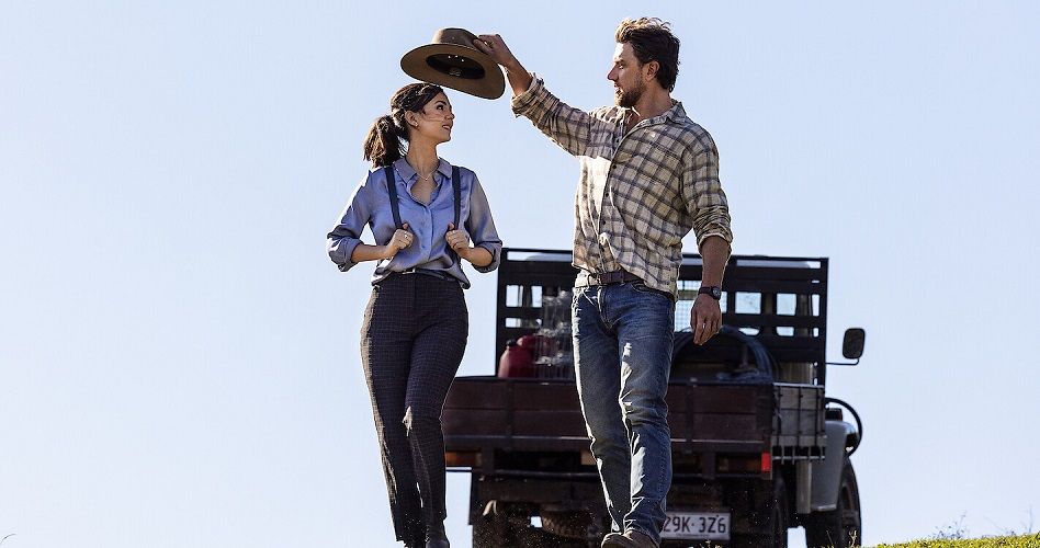 Découvrez la bande-annonce d'Un Accord Parfait, le film Netflix avec Adam Demos | So Busy Girls