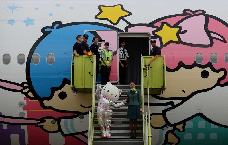 Un avion Hello Kitty pour un vol complètement kawaii : les fans vont adorer ! | So Busy Girls