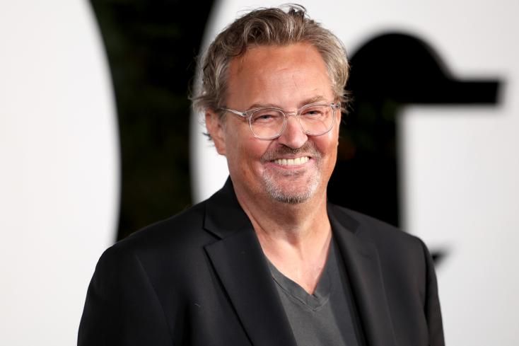 Mort de Matthew Perry : l’émotion de sa famille au procès de la dealeuse qui a plaidé coupable | So Busy Girls