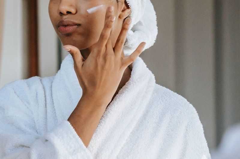 Le CBD : le réducteur de rides anti-âge dont vous avez besoin dans vos soins de la peau | So Busy Girls