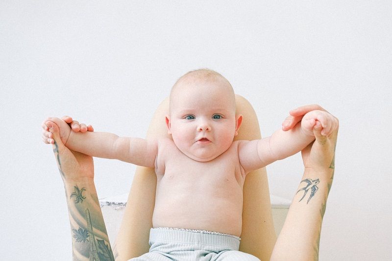 18 prénoms adorables pour un garçon qui commencent par un G | So Busy Girls