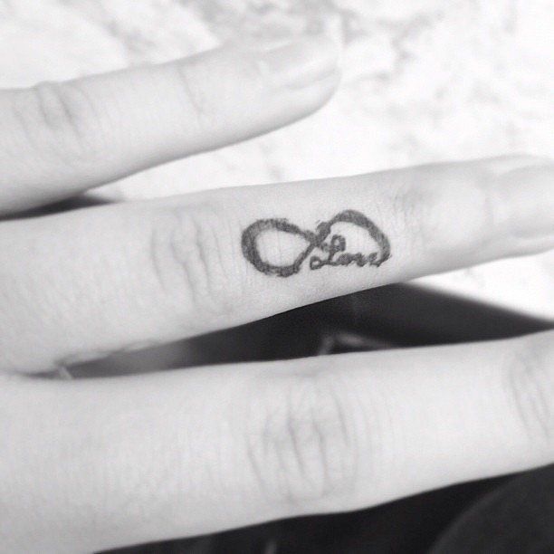 AMOUR INFINI | So Busy Girls