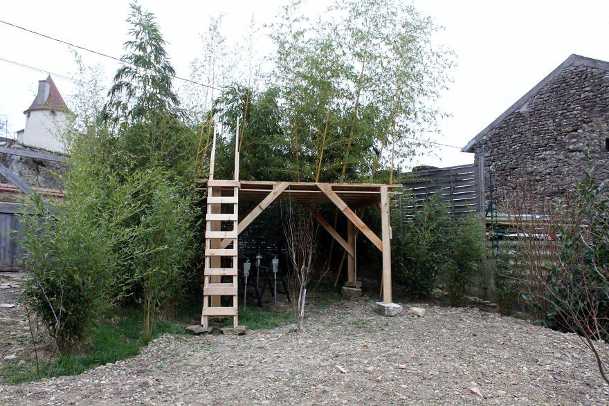 On installe une échelle et le plateau en hauteur | So Busy Girls