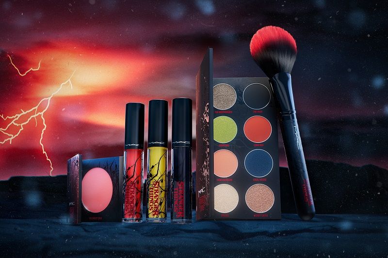MAC vient de lancer une collection maquillage Stranger Things aux couleurs d'Hawkins | So Busy Girls