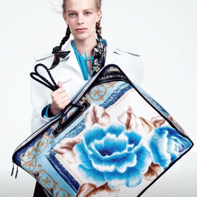 Non non, ceci n'est pas une couverture, c'est un sac ! | So Busy Girls