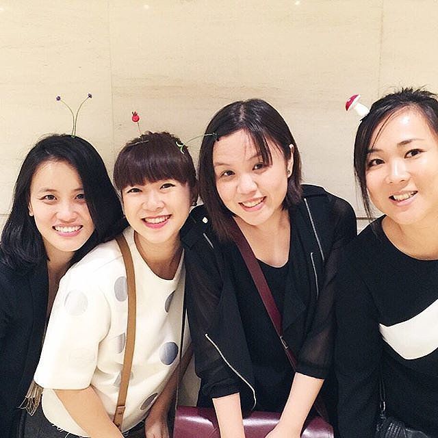 C'est tendance (et insolite) : de la végétation dans les cheveux | So Busy Girls