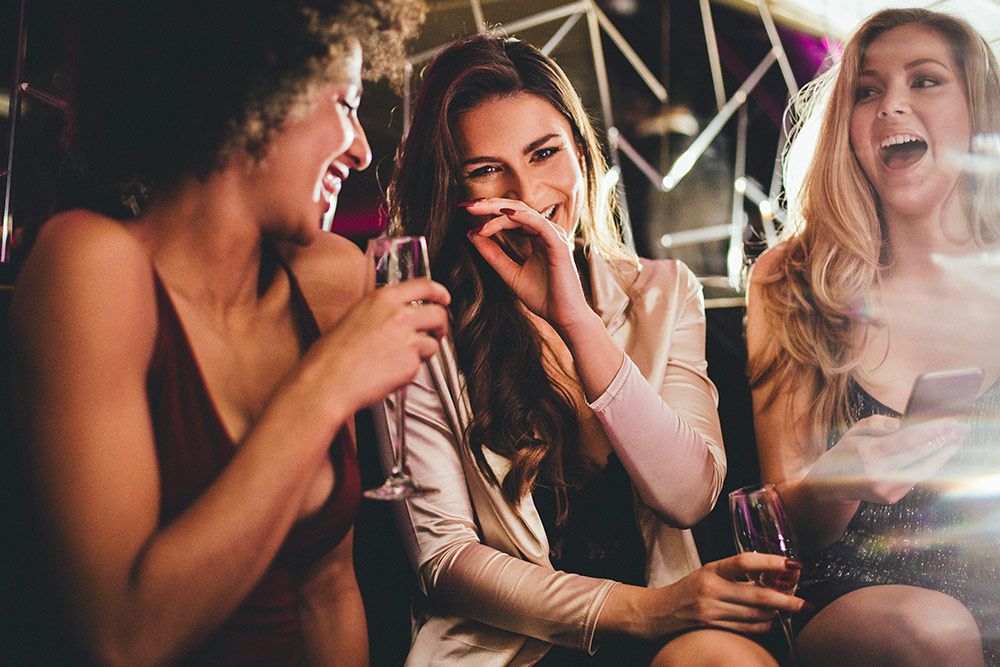 Garder ses amis d'enfance permet d'avoir une vie heureuse et plus équilibrée | So Busy Girls