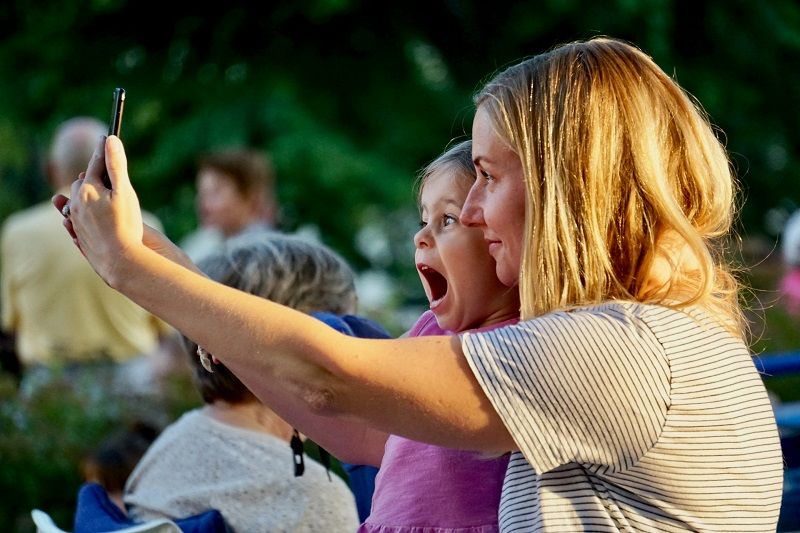 Le dernier défi TikTok pourrait avoir une très mauvaise influence sur l'éducation des enfants | So Busy Girls