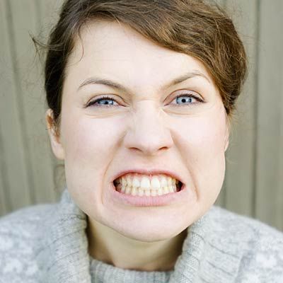 GRINCER DES DENTS | So Busy Girls