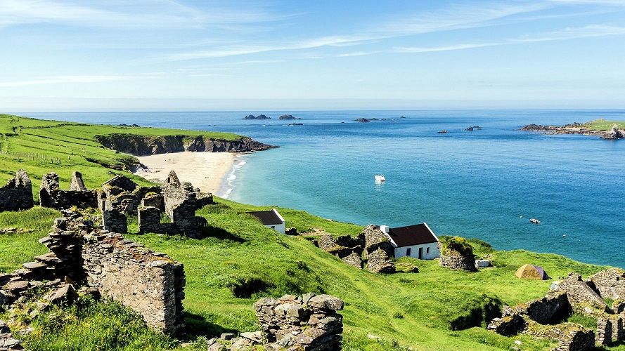 Job de rêve : être payé pour se ressourcer tous frais payés sur une île irlandaise | So Busy Girls