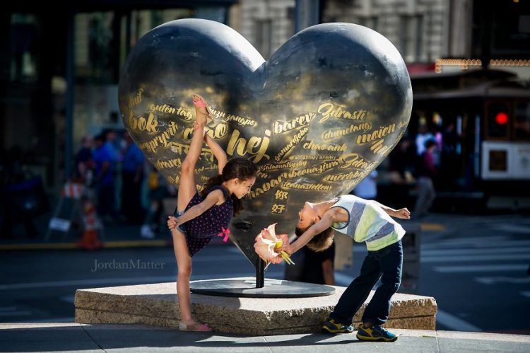 Ces enfants vont vous émerveiller avec leurs pas de danse incroyables | So Busy Girls
