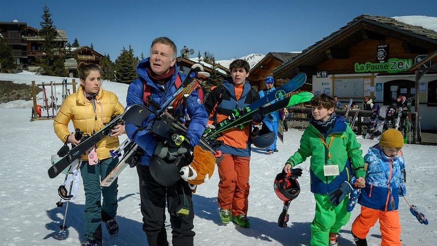 10 jours encore sans maman : la bande-annonce hilarante avec Franck Dubosc en père au foyer débordé | So Busy Girls