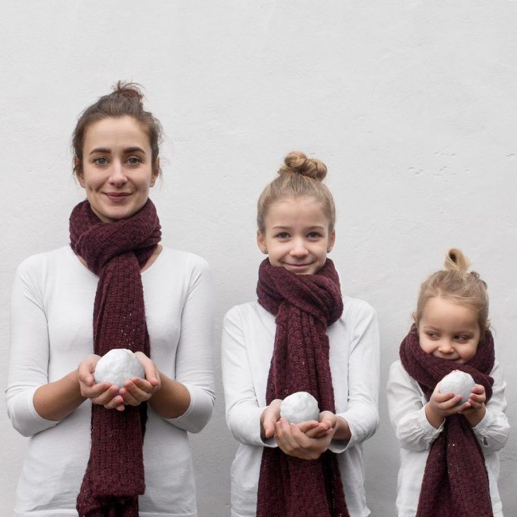 Ces photos d'une maman et de ses 2 filles en tenues assorties sont adorables | So Busy Girls