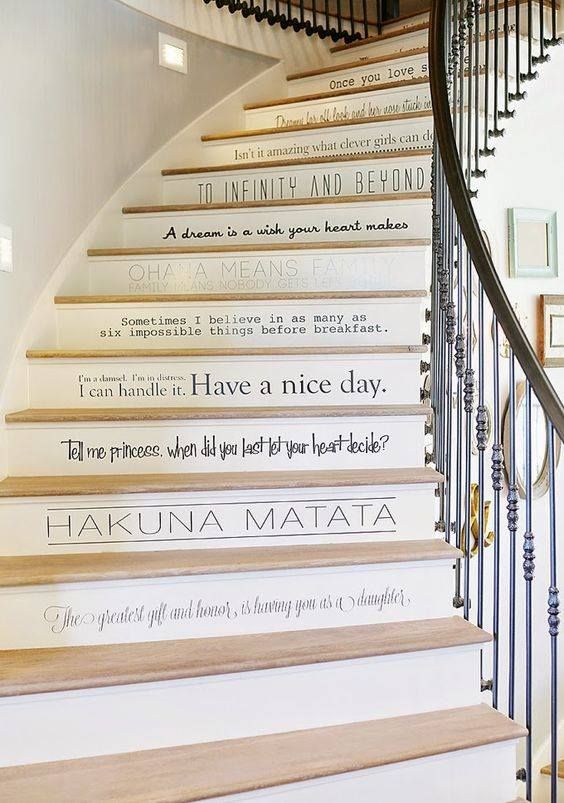 9 idées décos pour un escalier joli et original | So Busy Girls