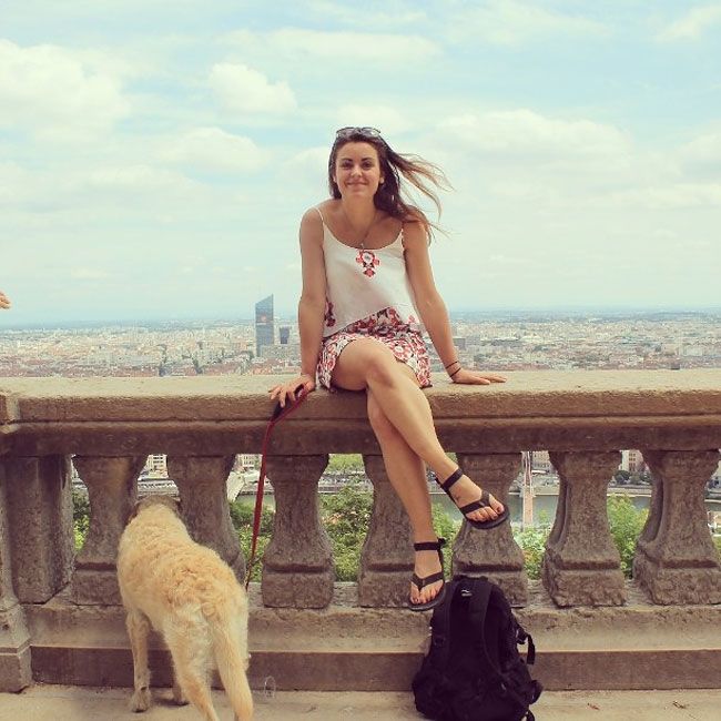 Cette jeune femme a transformé sa camionnette pour que ses rêves de voyage deviennent réalité | So Busy Girls