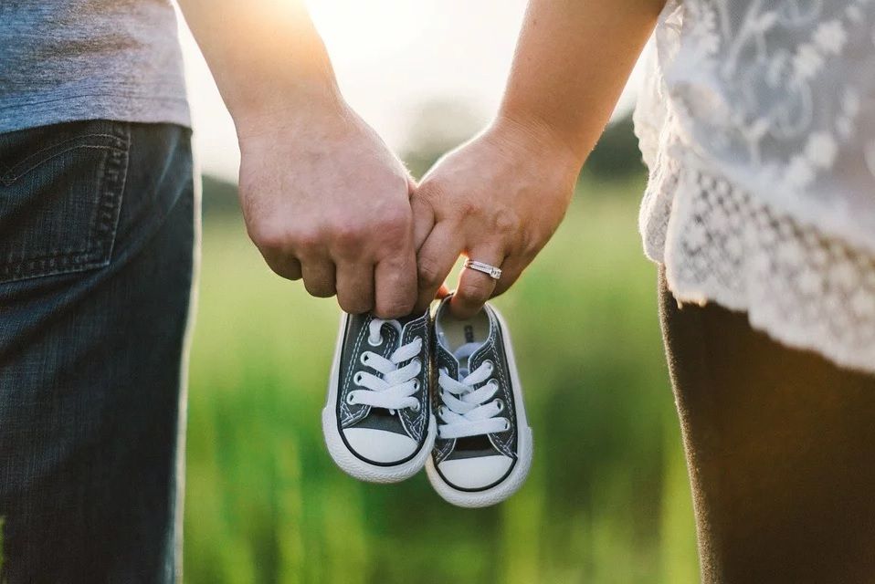En 2037, la majorité des bébés naîtront de parents en couple grâce à une appli de rencontre | So Busy Girls