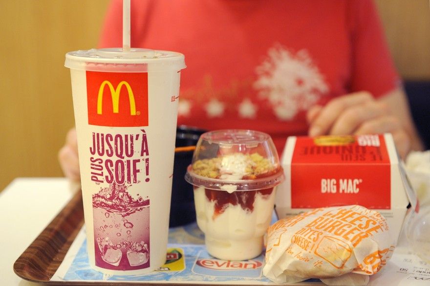 Envie de manger McDo ? Bonne nouvelle : McDonald’s se prépare à la réouverture | So Busy Girls
