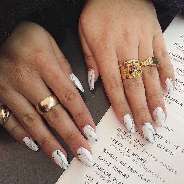La dernière tendance nail art : les ongles marbrés | So Busy Girls
