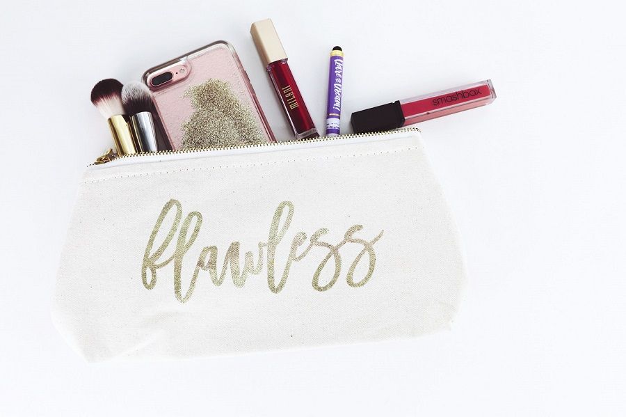 Flat Bottom Bags: The Ultimate Balance Between Sustainability and Functionality in Cosmetic Packaging | So Busy Girls