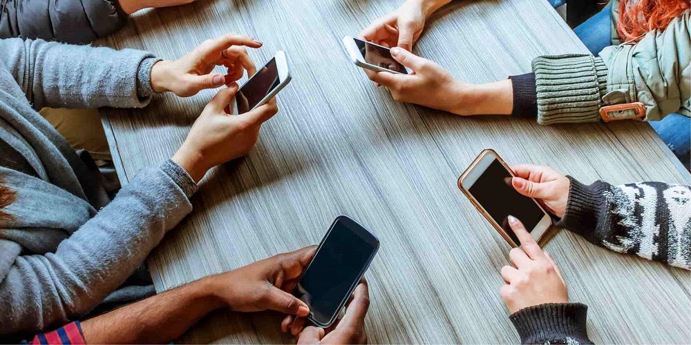 Voici la durée maximale que vous devriez passer chaque jour sur les réseaux sociaux pour ne pas déprimer | So Busy Girls