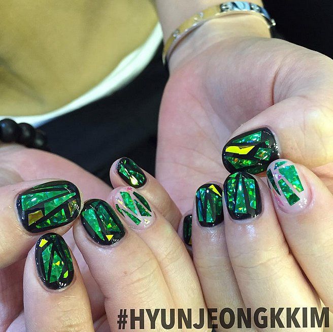 La dernière tendance nail art : les glass nails | So Busy Girls