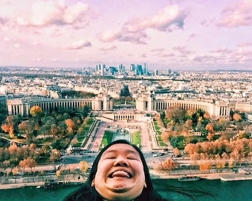 Elle fait le buzz sur Instagram avec ses photos de voyage et surtout sa pose trop drôle | So Busy Girls