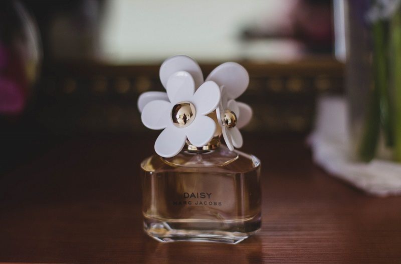 Comment choisir un parfum floral pour l'été ? | So Busy Girls