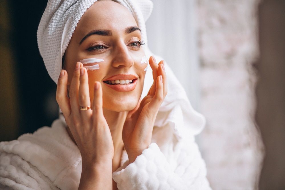 Voici la quantité de soin visage que vous devez vraiment utiliser pour ne pas vider le tube en 2 jours | So Busy Girls